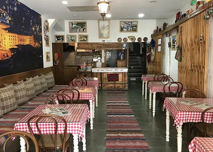 Boutique Bosanska Ruza 招待所 3*